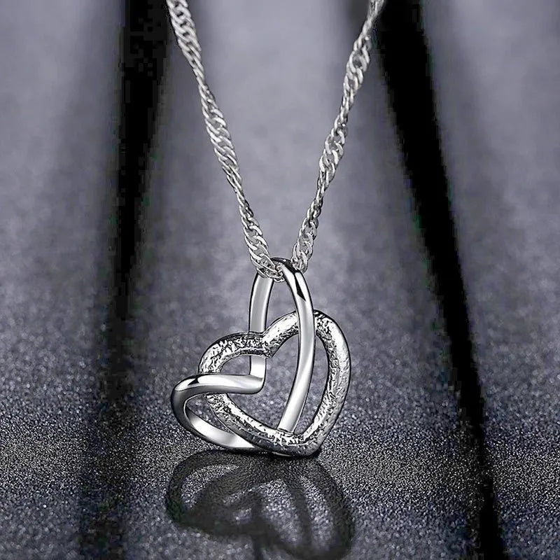 💞Interlocking Heart Necklace -👩❤️👩''God put us together to be sisters by heart''💝