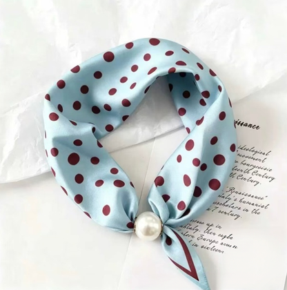 ✨ Effortless Glamour: Pop-On Pearl Necklace Scarf 🧣