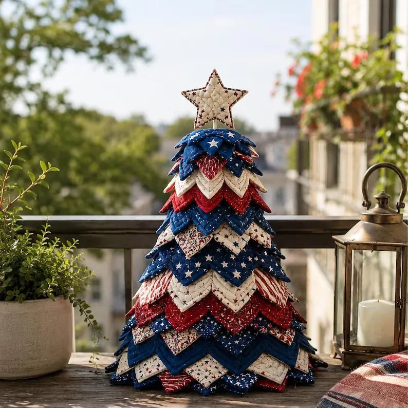 🔥50% OFF - 🎄Americana Christmas Tree Quilt Kit – Easy Layered Fabric Holiday Décor for Quilting Lovers