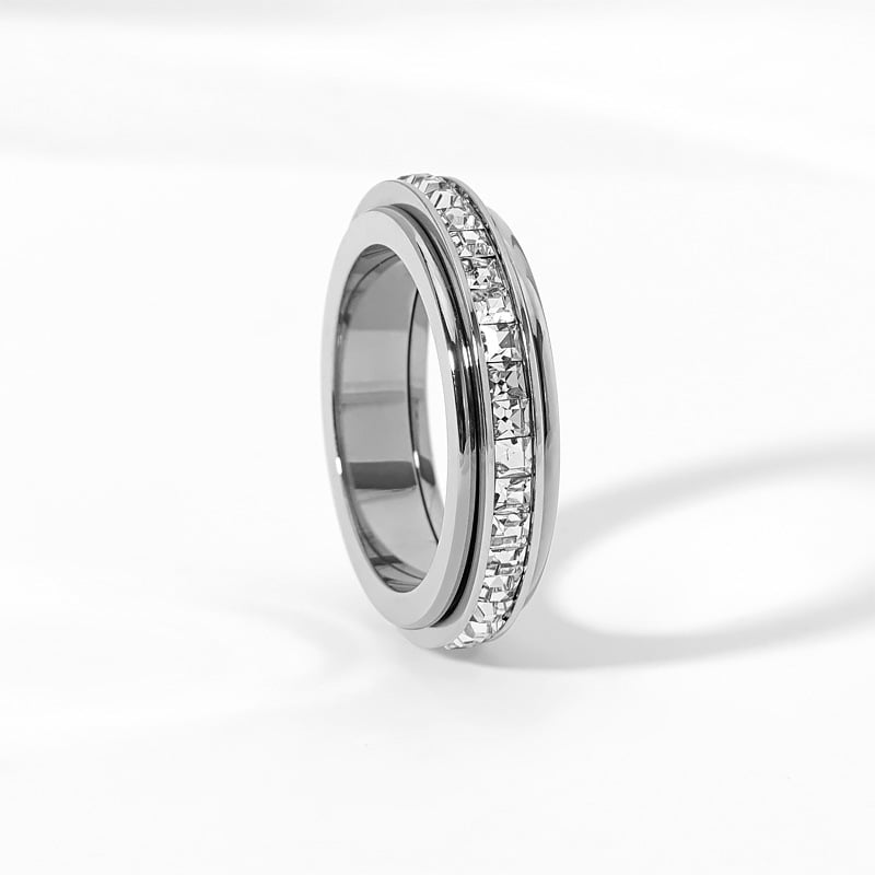 🎁Sparkling Spinning Ring, Relieves Anxiety, Symbolizes Vows & Luck, Waterproof & Fade-Resistant