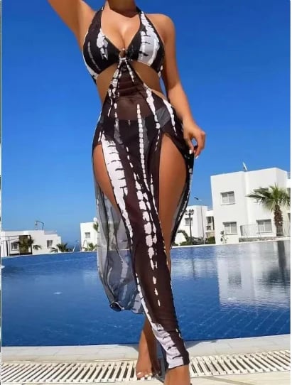 ✨ Striped Two-Piece Swimsuit – Bow Neck, Ring Detail, High Stretch 🌊