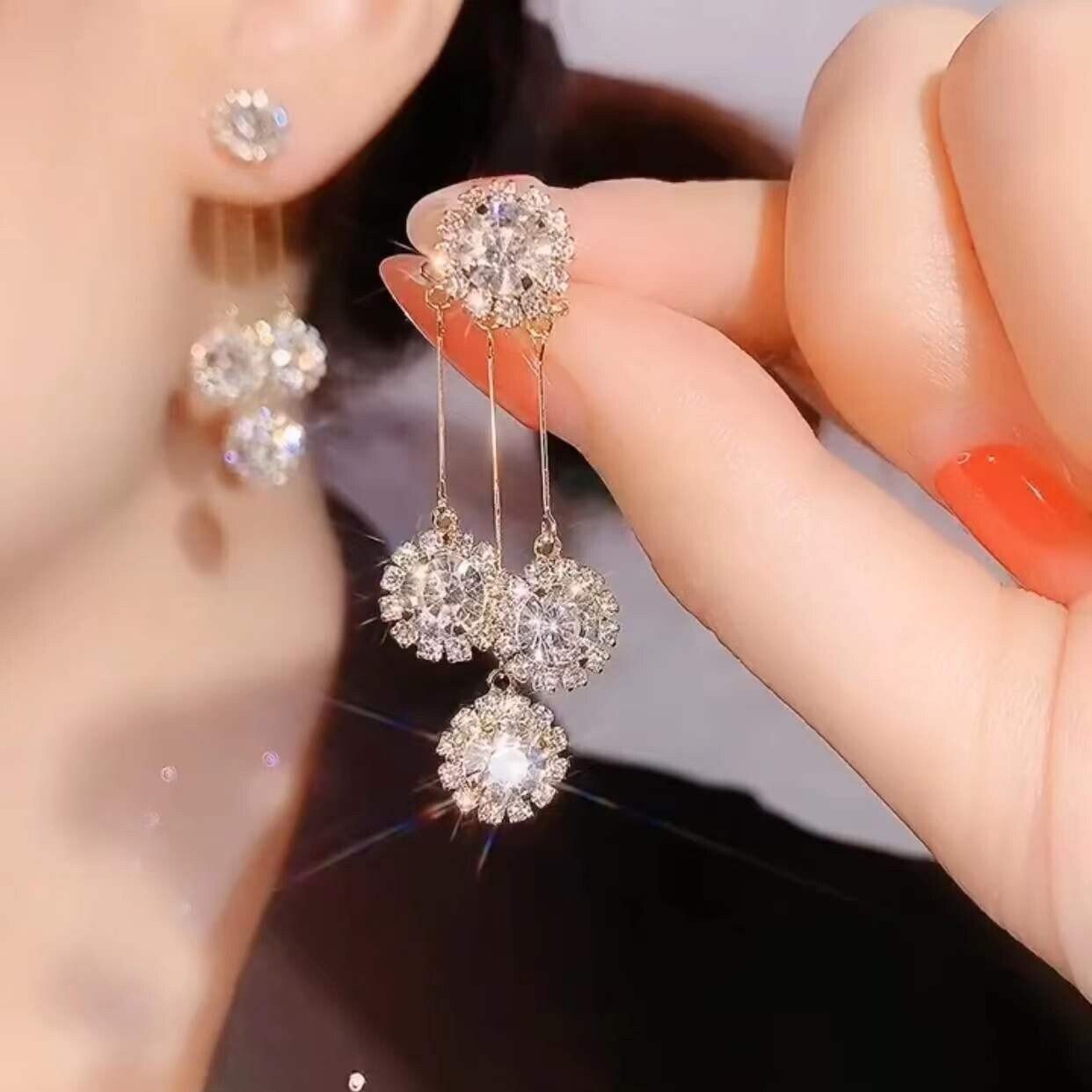 Zircon round petal earrings