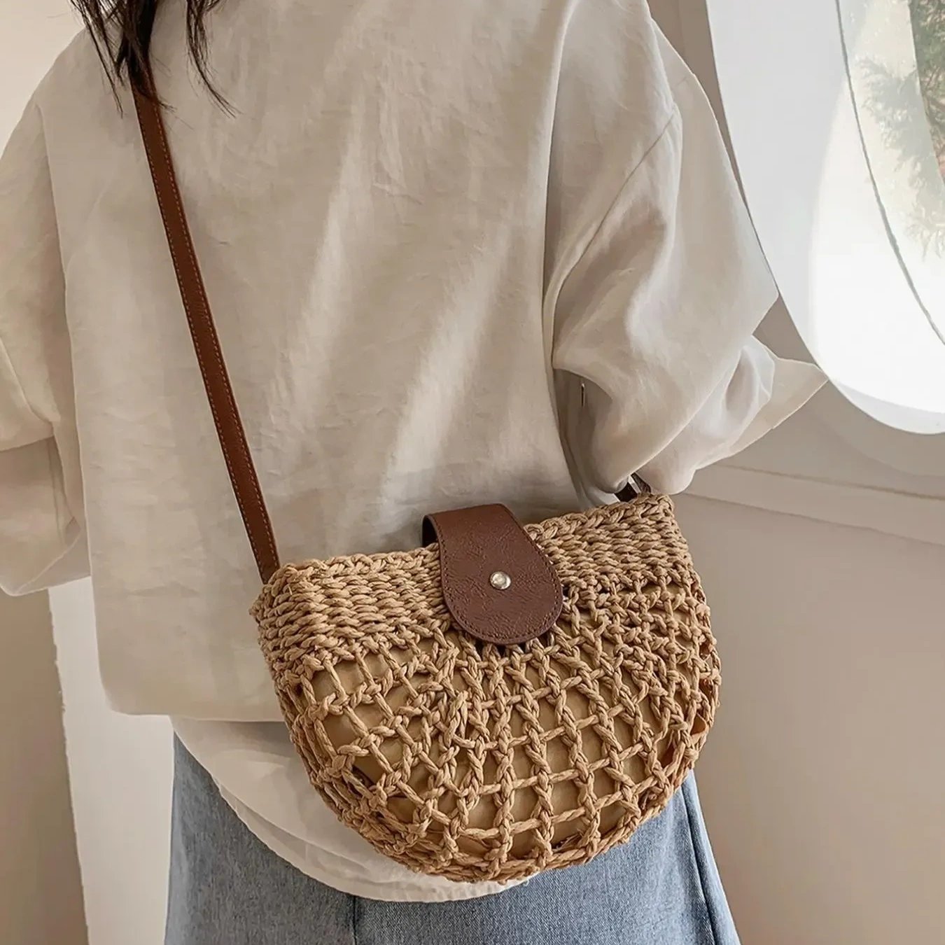 🔥49% DE DESCUENTO✨Bolso de paja semicircular calado bohemio para mujer