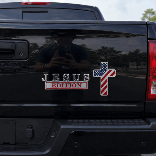 Emblema Metálico de Coche Edición Jesús Bendito con Cruz