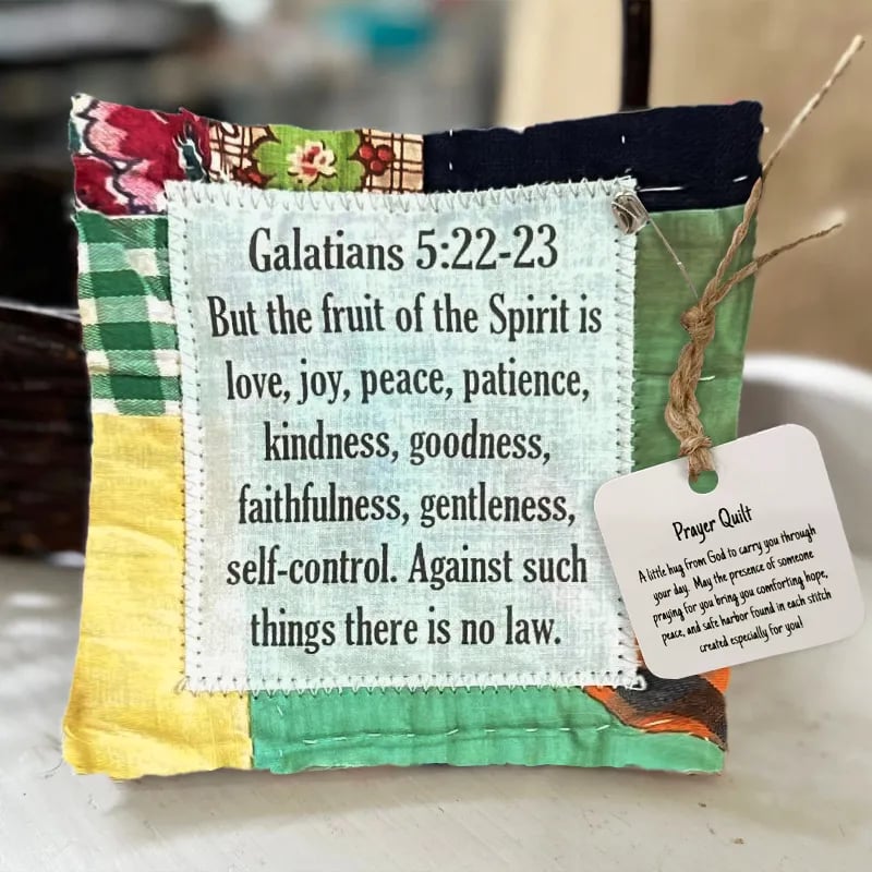 ✝️Best Encouraged And Blessed Gift-Prayer Quilt with cross inside