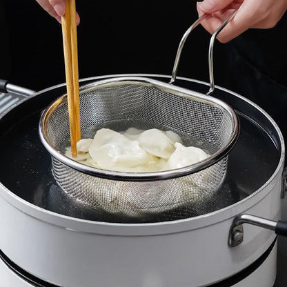 📢📢50% OFF !! ⏰Stainless Steel Sieve with Handle🥄🫕